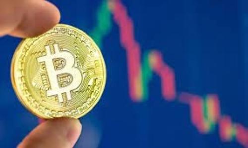  
dic区块链冷钱包申请指南：保护您的数字资产安全/dic

区块链, 冷钱包, 数字资产, 钱包申请/guanjianci

什么是冷钱包？
冷钱包是一种用于存储数字资产的方式，它完全与互联网隔离，从而提供了更高的安全性。与热钱包不同，热钱包通常连接到互联网，校验交易的同时也可能面临网络攻击的风险。冷钱包则可以是硬件设备、纸钱包或其他不与网络直接连接的储存方式。对于那些希望安全存储比特币、以太坊或其他数字货币的用户来说，使用冷钱包是一个极为重要的选择。

在选择冷钱包时，用户需要关注几个方面，例如钱包的生成过程、受信任程度、支持的币种等。此外，冷钱包可以分为不同的类型，包括专用的硬件钱包（如Ledger或Trezor）和通过纸质形式生成的私钥钱包。正确使用冷钱包，不仅能保护用户的数字资产免受黑客攻击，还能有效防止由于系统崩溃而导致的资产丢失。

冷钱包的申请流程
申请冷钱包的过程相对简单，但仍需遵循一定的步骤。以下是一般申请冷钱包的流程：

1. **选择冷钱包类型**：用户首先需要决定使用哪种冷钱包，例如，硬件钱包还是纸钱包。硬件钱包通常建议给需要经常进行大额交易的用户，而纸钱包则更适合只希望长期存储少量资金的用户。

2. **购买或生成**：对于硬件钱包，用户可以从官方网站或授权零售商处购买；对于纸钱包，用户可以使用专用的网站，确保生成过程不被网络攻击干扰。

3. **安装和设置**：硬件钱包通常需要安装特定的软件来帮助用户管理资产；纸钱包则只需打印出私钥和公钥的信息即可。

4. **转入资产**：一旦冷钱包设置完成，用户便可以将数字资产转移至冷钱包中。务必确保在转移资金前备份好相关的密钥或恢复短语。

5. **安全存储**：冷钱包的最大优点在于安全存储，因此用户需要在安全的地方保管钱包及相关的恢复信息，不建议将这些信息保存在可能被他人接触到的地方。

冷钱包的优缺点分析
与任何技术一样，冷钱包也有其优缺点。了解这些优缺点，有助于用户做出更好的选择：

**优点**：
ul
    li安全性高：因为与网络隔离，冷钱包能够有效防止黑客攻击和网络盗窃。/li
    li长期存储适用：冷钱包是为长期存储资产而设计的，适合投资者持有长期投资的数字资产。/li
    li无须第三方信任：用户的私钥完全控制在自己手中，无需信任任何第三方平台。/li
/ul

**缺点**：
ul
    li不便于快速交易：由于冷钱包的特性，用户进行交易时需要花更多时间将资产从冷钱包转移至热钱包。/li
    li故障风险：如若冷钱包（如硬件钱包）损坏或丢失，资产也将证券丢失，除非用户保留了备份。/li
    li初学者上手难度：对于刚刚进入加密货币市场的用户，冷钱包的使用方式可能略显复杂。/li
/ul

如何选择适合自己的冷钱包？
选择合适的冷钱包需要考虑多个因素，包括安全性、使用便捷性、支持的币种以及价格等方面。

1. **安全性**：选择那些市场口碑良好的品牌，确保钱包设备得到专业的安全审查，支持多重签名和安全认证功能。

2. **使用便捷性**：选择界面友好的硬件钱包，确保在转账和管理资产时不会出现意外的操作失误。

3. **支持币种**：如果用户投资了多种数字货币，请确保选择的冷钱包能够支持这些货币，以避免持有多个钱包的麻烦。

4. **预算**：根据个人的财务状况，合理选择价格位置。大多数优质硬件钱包价格在100至200美元之间，但质量和安全性不等，用户在选择时需综合考虑。

冷钱包常见问题解答

以下是关于冷钱包的一些常见问题，帮助用户更好地理解和使用冷钱包：

1. **冷钱包好还是热钱包好**？这个问题没有固定的答案，主要取决于用户的需求与使用场景。如果用户主要用于频繁交易，热钱包可能更方便；反之，如需长期存储，冷钱包则是最佳选择。

2. **如何确保冷钱包的安全性**？确保从正规渠道购买冷钱包，详细阅读使用说明，定期检查数据完整性，定期备份私钥和恢复短语，并保持钱包存储环境的安全。

3. **如果忘记私钥怎么办？** 美誉“私钥即资产”的说法，若不幸忘记私钥，常规情况将无法找回。因此，务必要确保私钥和恢复短语的妥善保存及备份。

4. **可以将多个币种存储在同一冷钱包中吗？** 这取决于冷钱包的种类，以及其是否支持多币种。建议选择带有多币种功能的钱包，以提高用户的资产管理效率。

5. **冷钱包丢失后怎么办？** 如果冷钱包（如硬件钱包）或纸钱包丢失，用户可以用备份的密钥或恢复短语找回资产；若无备份，资产会被永久锁定。

6. **冷钱包的维护需要注意什么？** 定期检查安全设置，确保固件更新至最新版本，防止网络攻击，不随意给予他人访问权限，同时确保存放环境的稳定性。


